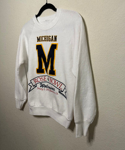 VERY RARE 1990 Michigan Wolverines “M” Patch Rose Bowl Raglan Crop Sweatshirt (Women’s S)