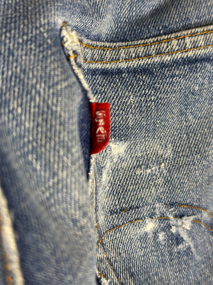 60’s Vintage Levi’s 501 “BIG E” Selvedge Jeans Button #6 USA (34x32)