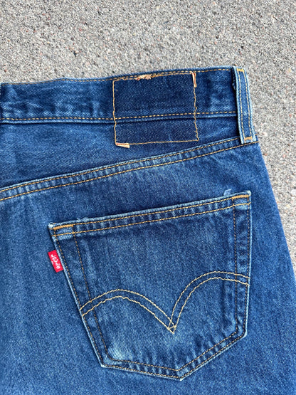 Y2K Levi’s 501xx STF Raw Dark Wash Denim Jeans (Men’s 34x30 / Women’s 32)