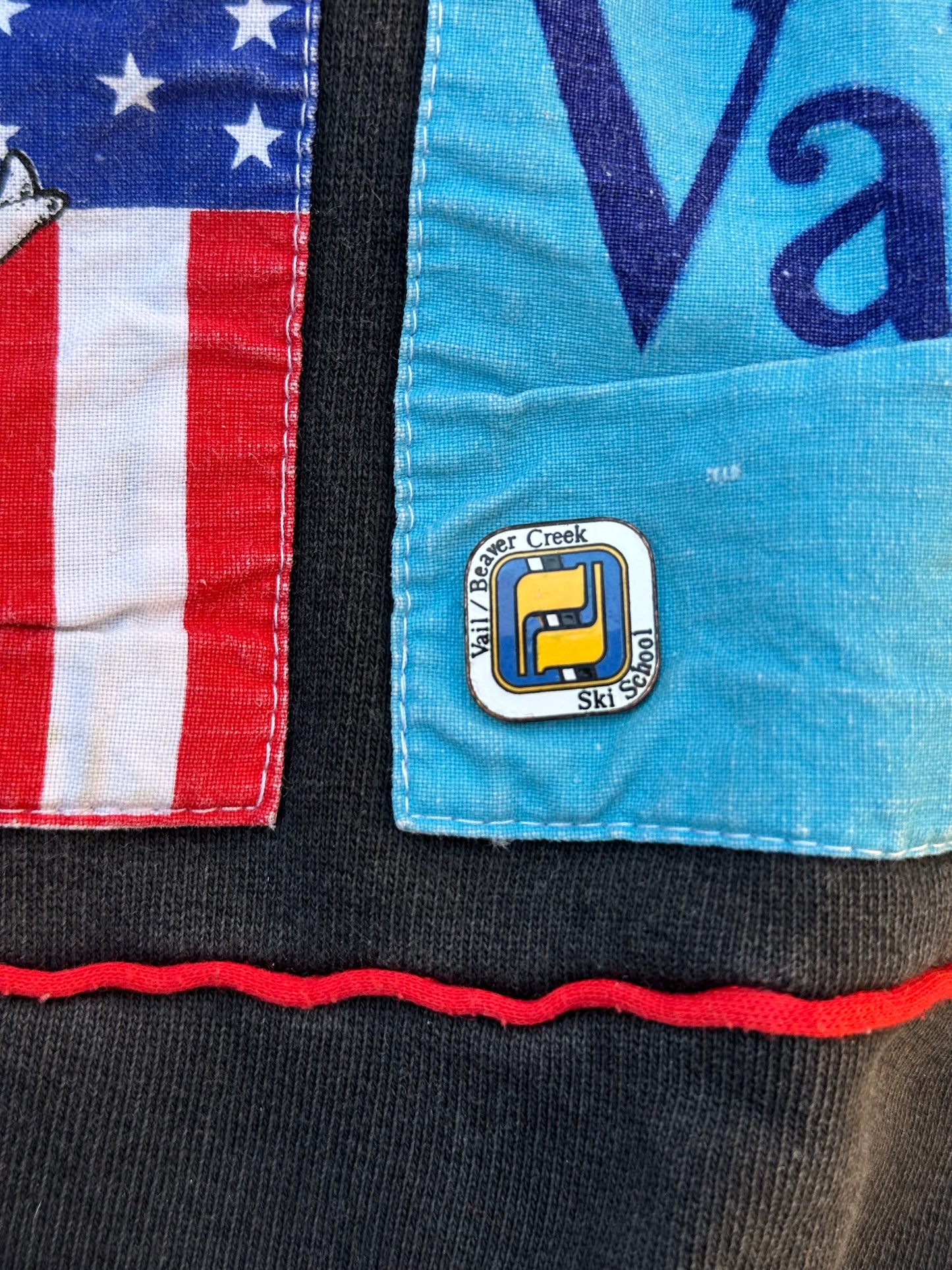 Rare 90s Heavyweight USA Ski Resort Patchwork Sweatshirt (Unisex L/XL)
