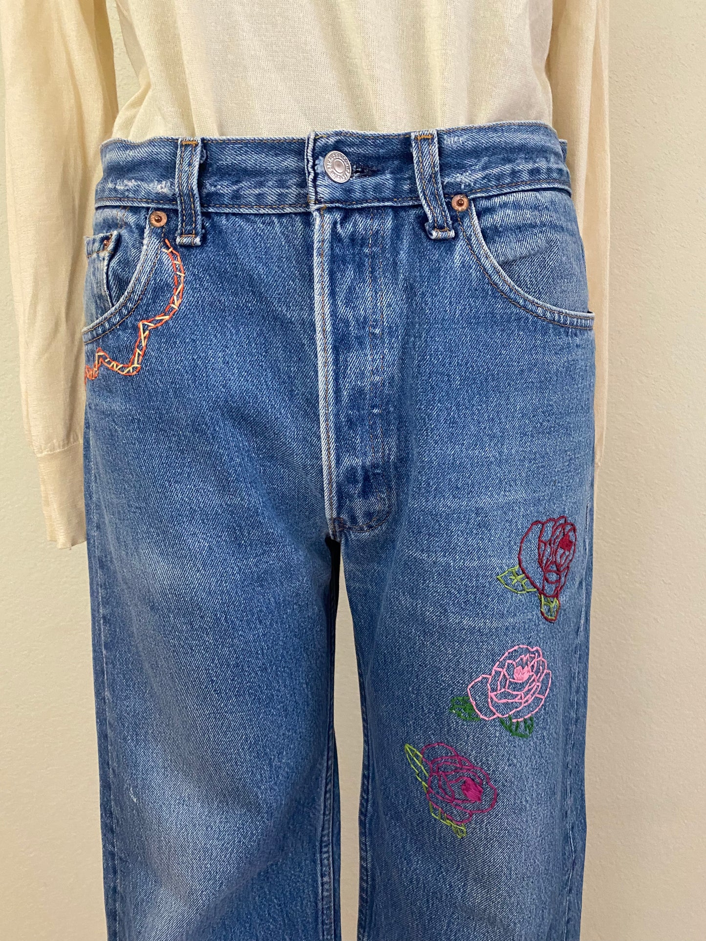 MCA REVIVAL: 80’s Levi’s 501 Hand Embroidered Jeans (32x29 / Modern 10)