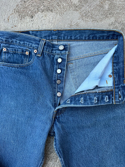 90’s Levi’s 501 Denim Jeans USA (Men’s 31x29 / Women’s 29)