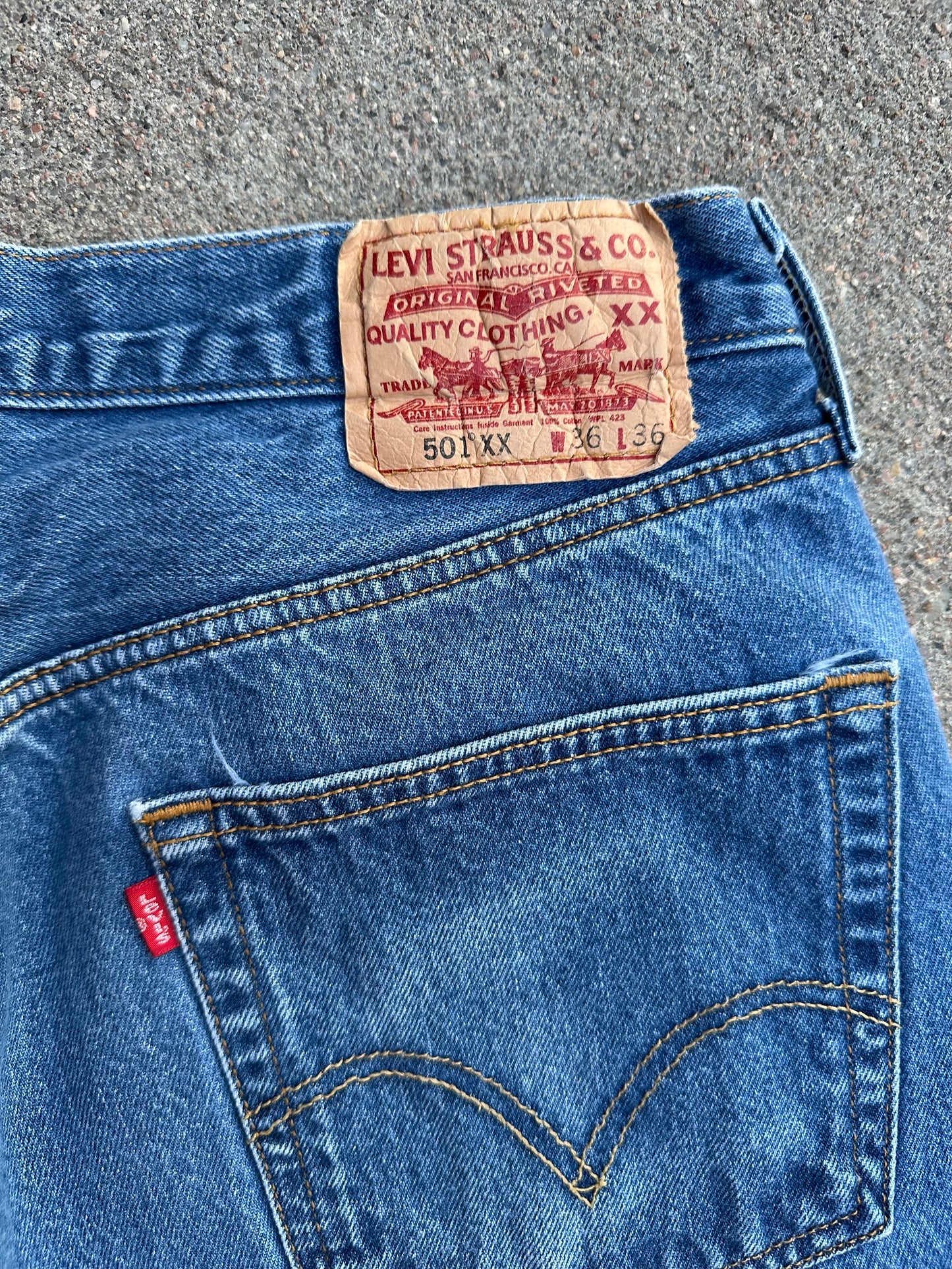 Y2K Levi’s 501XX STF Raw Denim Jeans (Men’s 33x33 / Women’s 31)