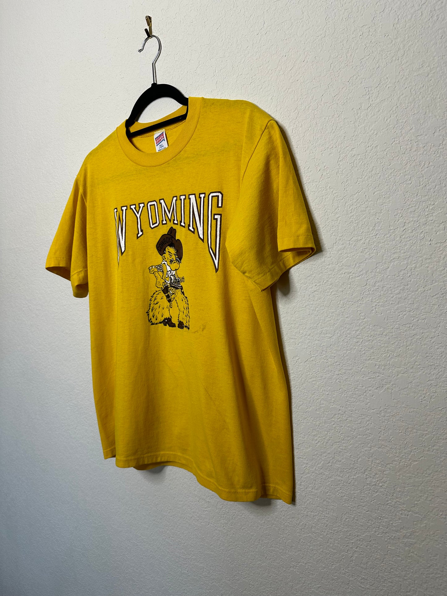 80’s Wyoming Cowboys Single Stitch Pistol Pete Tee (Unisex L)