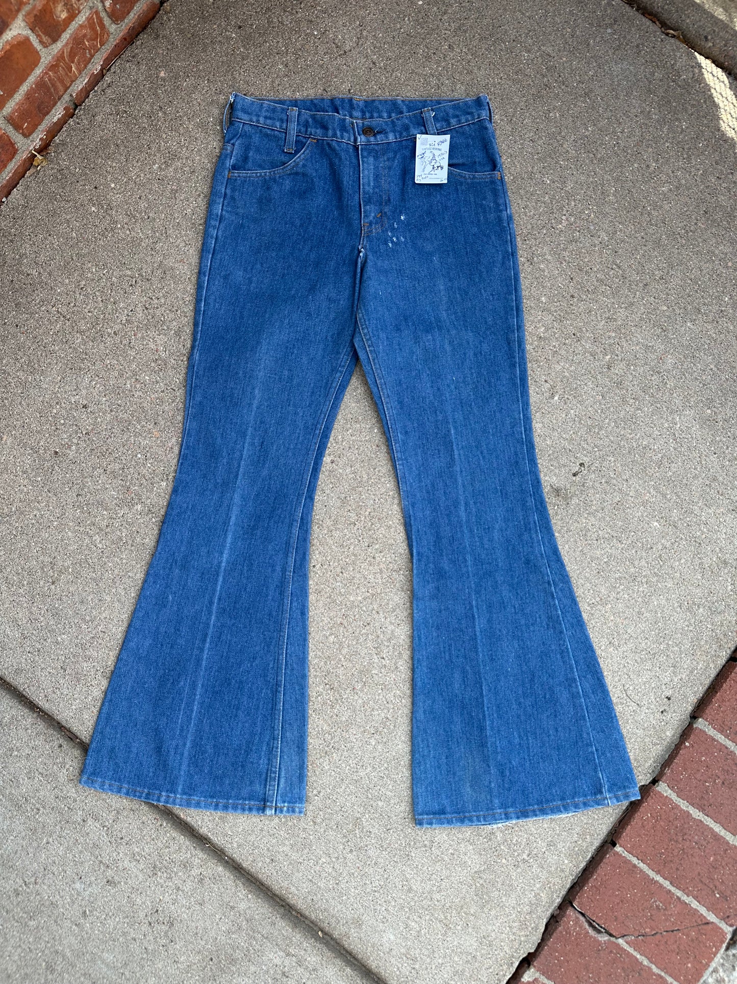 70’s Levi’s 784 Orange Tab Elephant Bell Bottom Denim Jeans USA (Women’s 26)