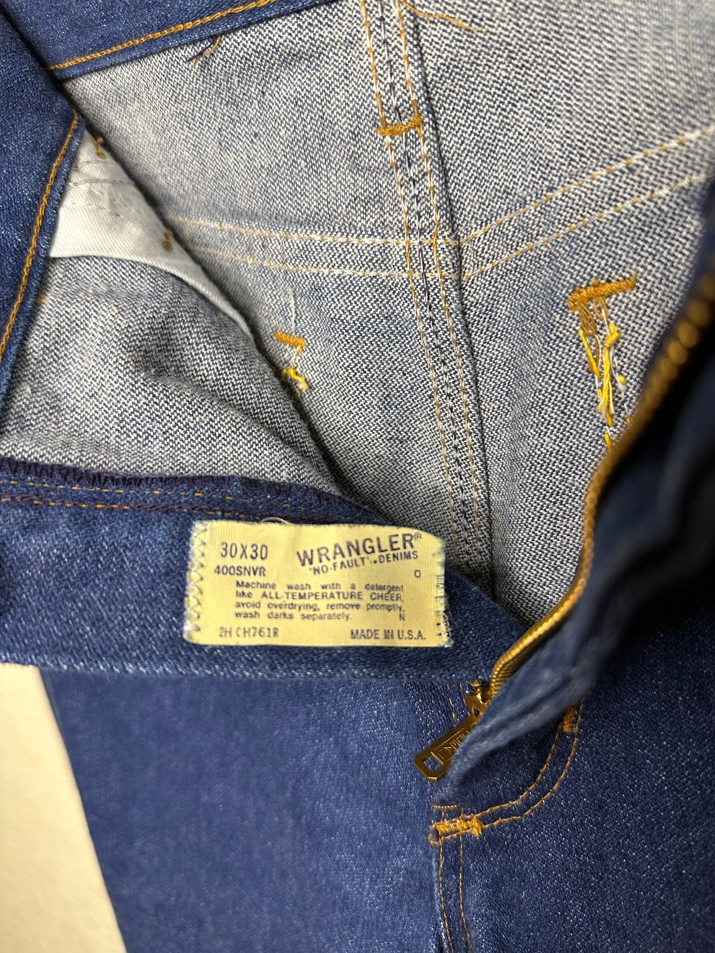 MCA Vibtage Revival: 70’s Wrangler Indigo Hand Embroidered Boot Flare Jeans (Modern 27/28)