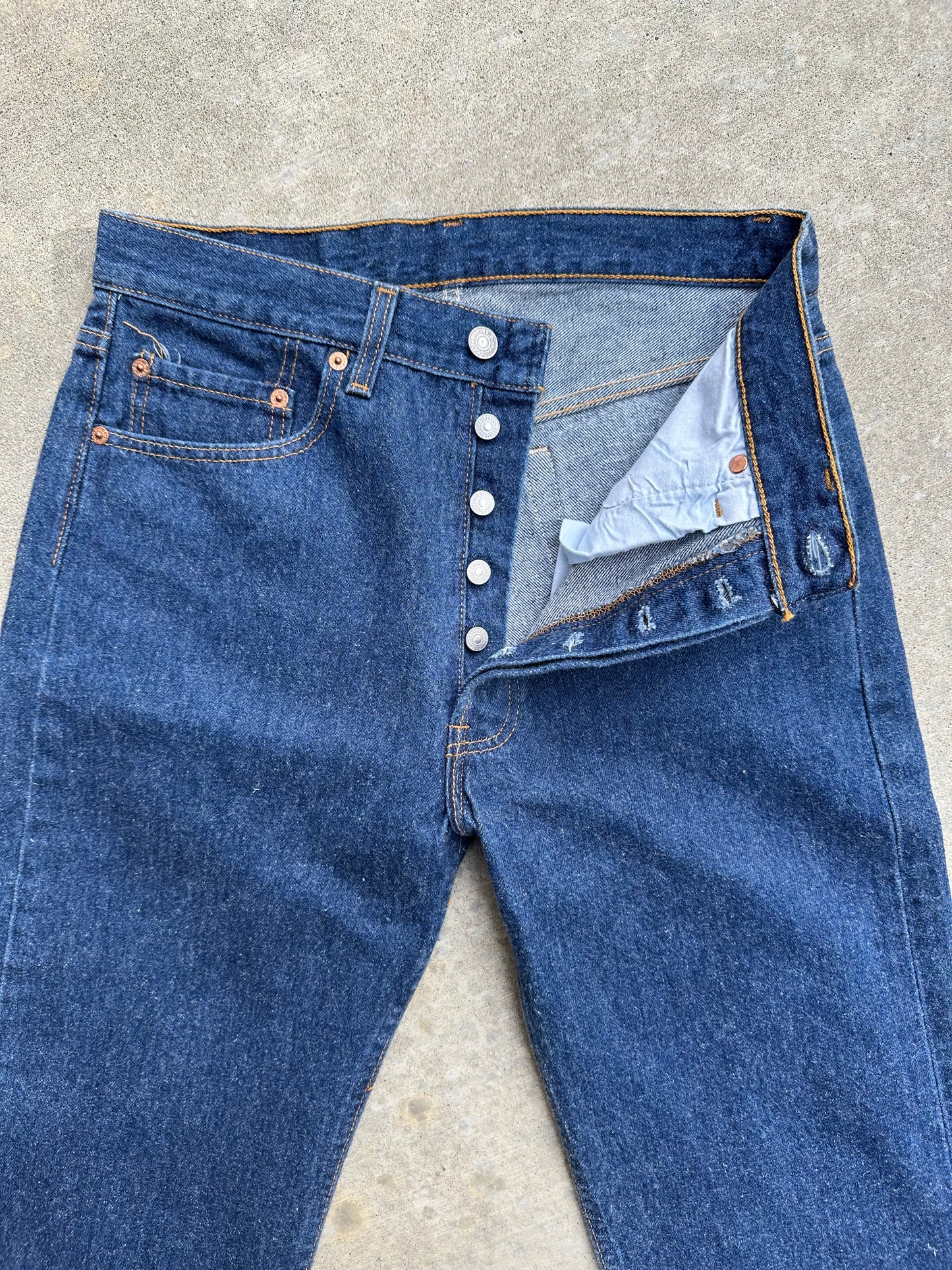 90’s Levi’s 501 Soft Indigo Denim Jeans USA (Men’s 30x30 / Women’s 29)
