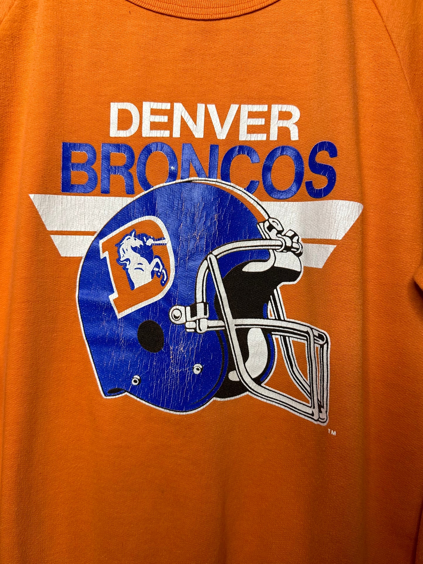 80’s Raglan Denver Broncos Sweatshirt (Unisex M)