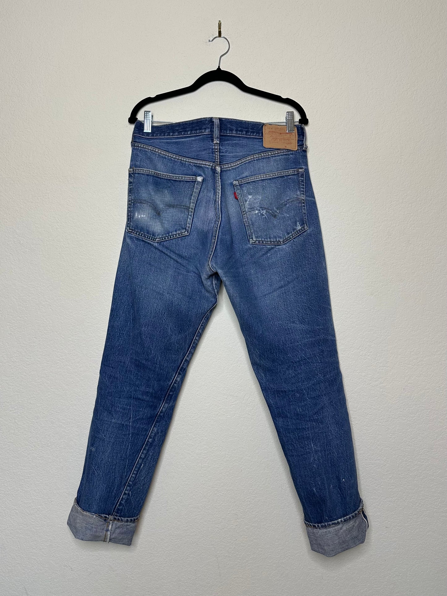 60’s Vintage Levi’s 501 “BIG E” Selvedge Jeans Button #6 USA (34x32)