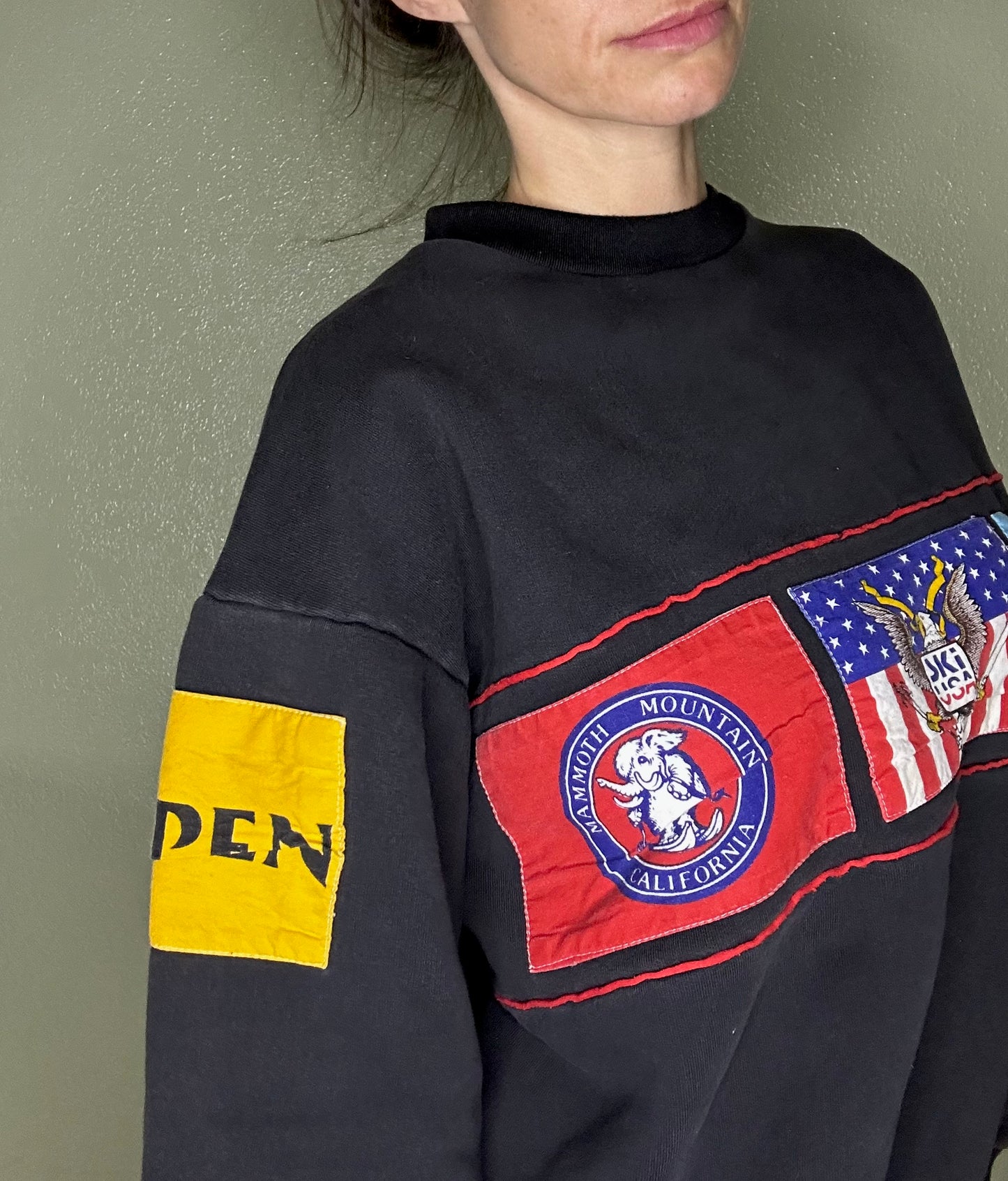 Rare 90s Heavyweight USA Ski Resort Patchwork Sweatshirt (Unisex L/XL)