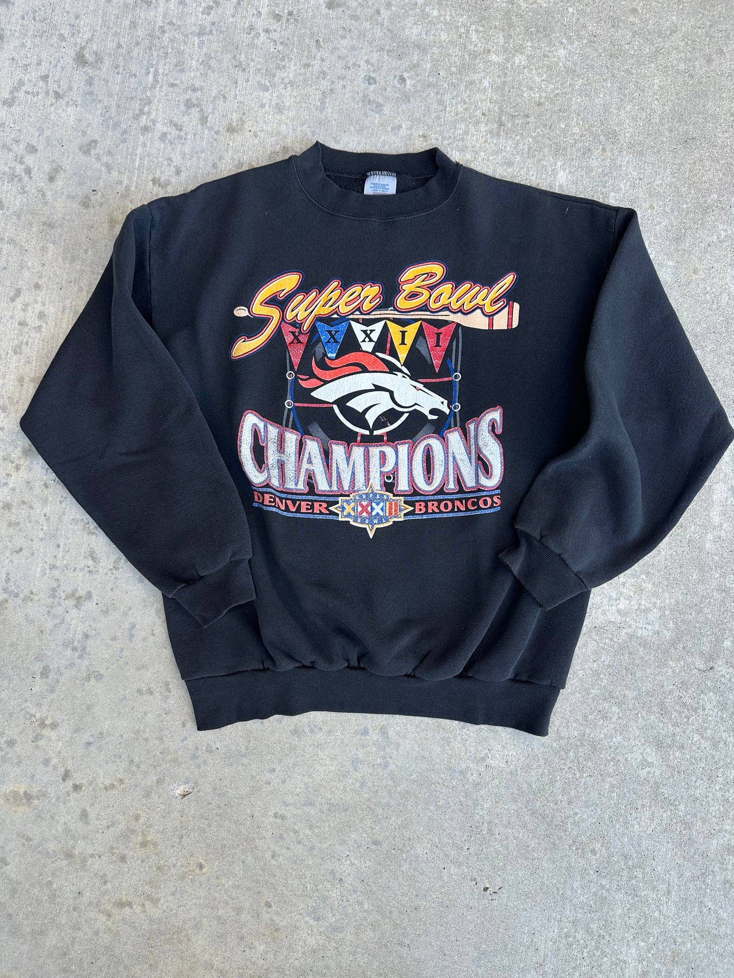 90’s Denver Broncos Super Bowl Champions Oversize Crewneck Sweatshirt (Unisex L)