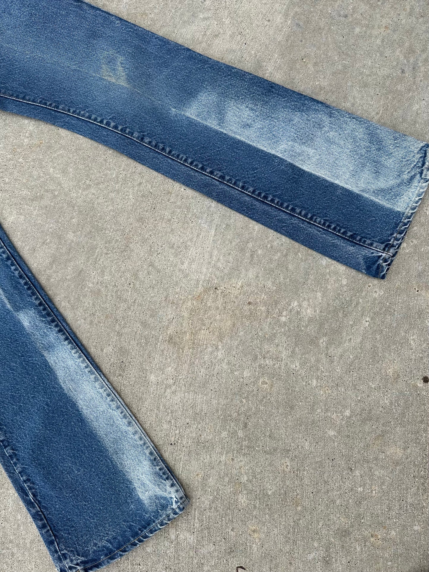 70’s Levi’s 517 Boot Cut #8 USA Jeans w/ Half Leg Fades (Men’s 28x33 / Women’s 26)