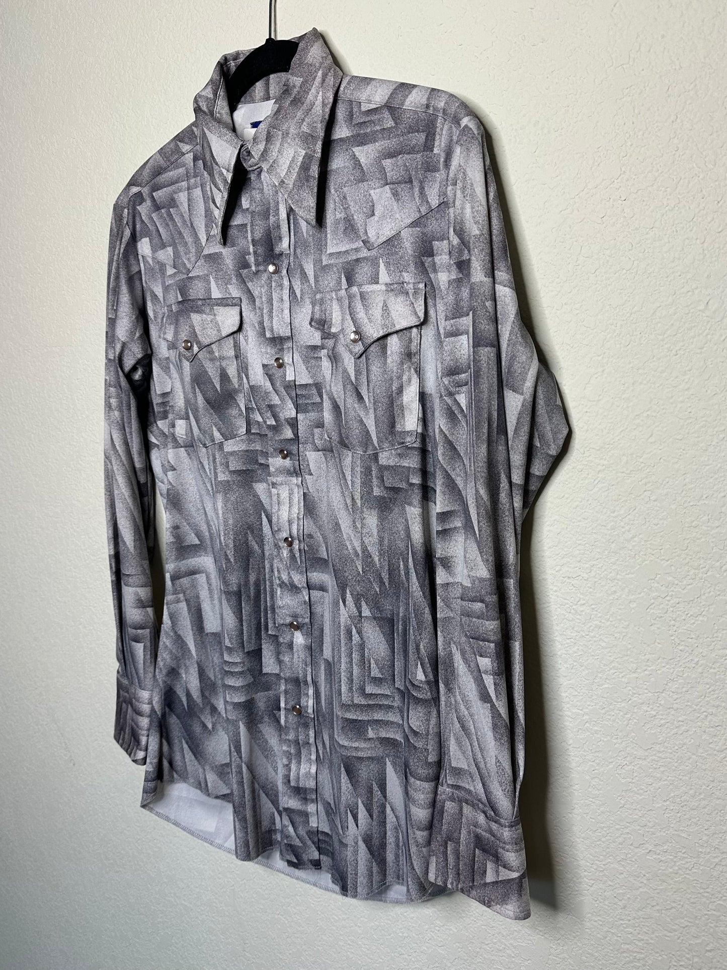 70’s Panhandle Slim Western Poly Pearl Snap Stretch Abstract Ombré Printed Shirt (Unisex S)