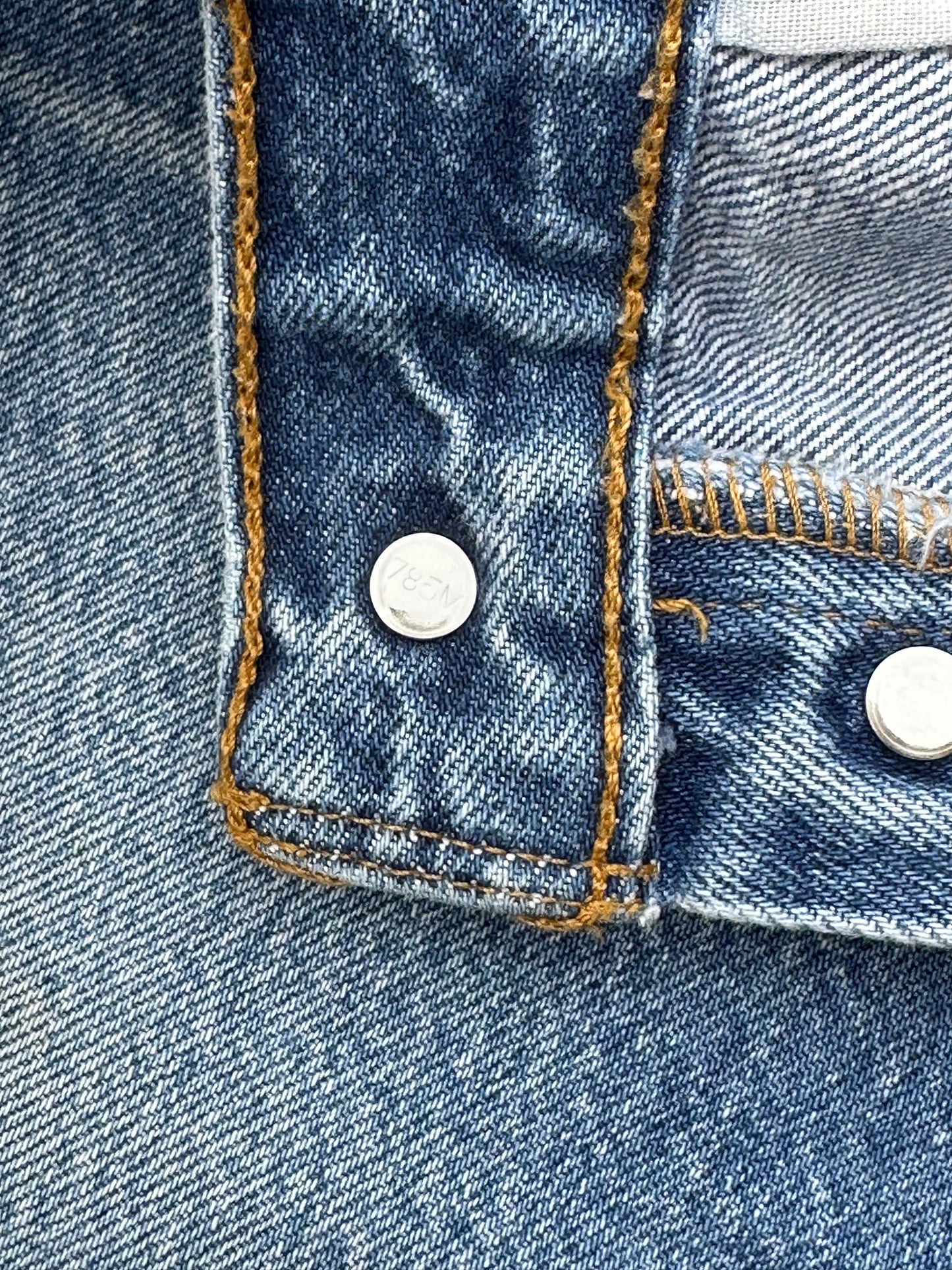 Y2K Levi’s 501 STF Crop Denim Jeans (Men’s 28x26 / Women’s 26)