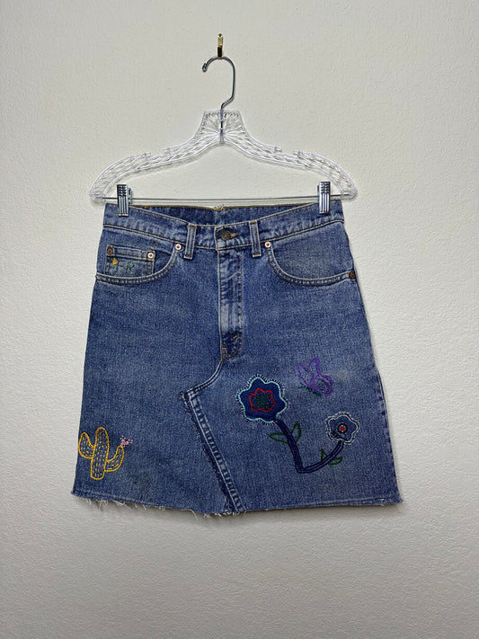 MCA VINTAGE REVIVAL: 70’s Levi’s Handmade Denim Mini Skirt (2/4)