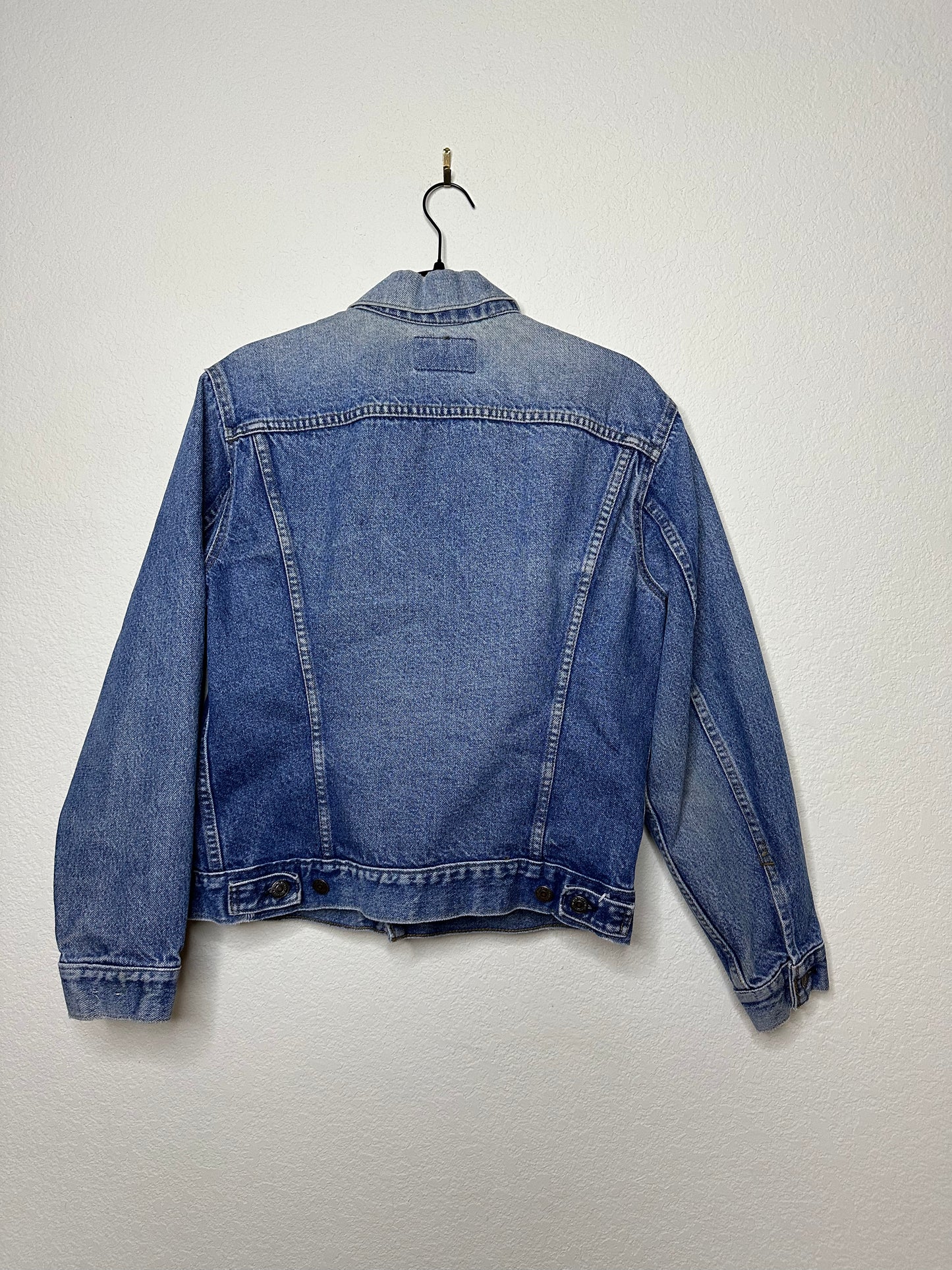 80’s Levi’s Denim Trucker Jacket w/ Good Fades (Unisex 40/M)