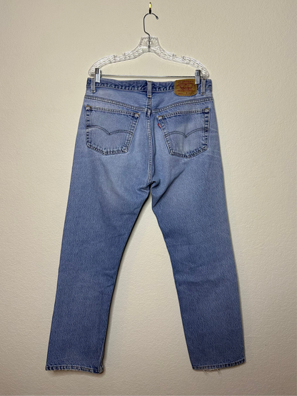 80’s Levi’s 501 Distressed Jeans (Men’s 35x29 / Women’s 33)