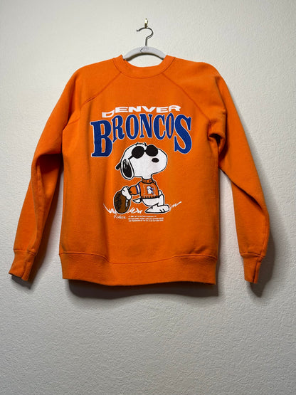 80’s Classic Raglan Snoopy Denver Broncos Sweatshirt USA (Unisex S)