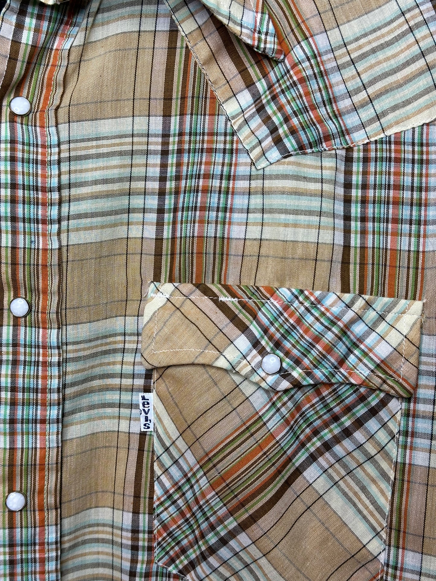 70’s Levi’s Plaid Western Pearl Snap Shirt (Unisex L)