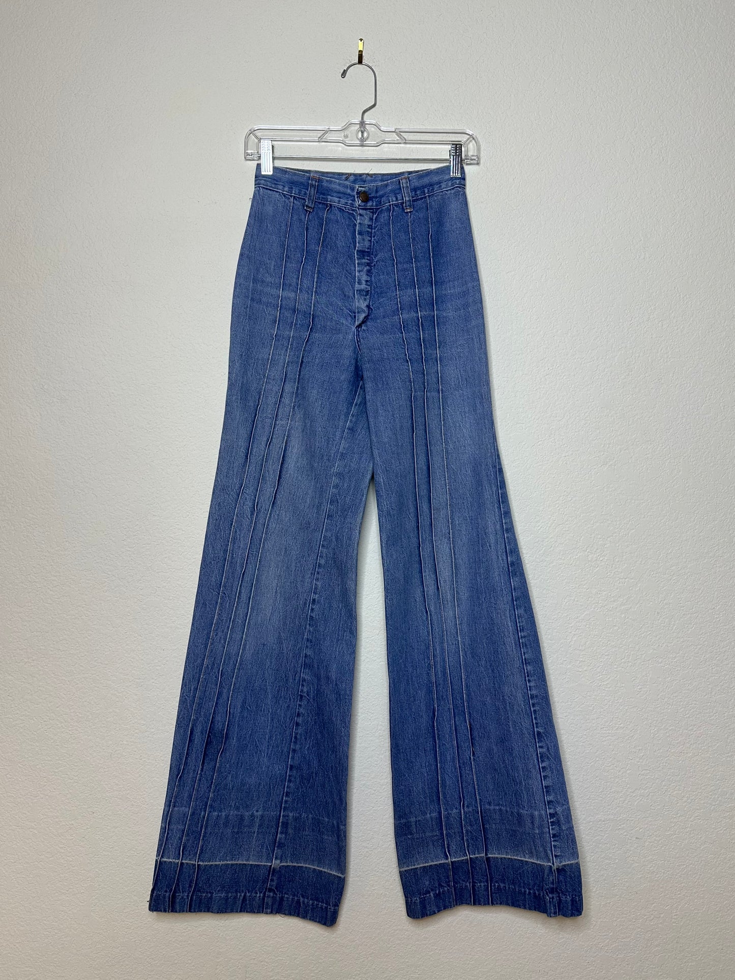 70’s Saddleback Bell Bottom Jeans (25/26 x 33 / 0/2/4)