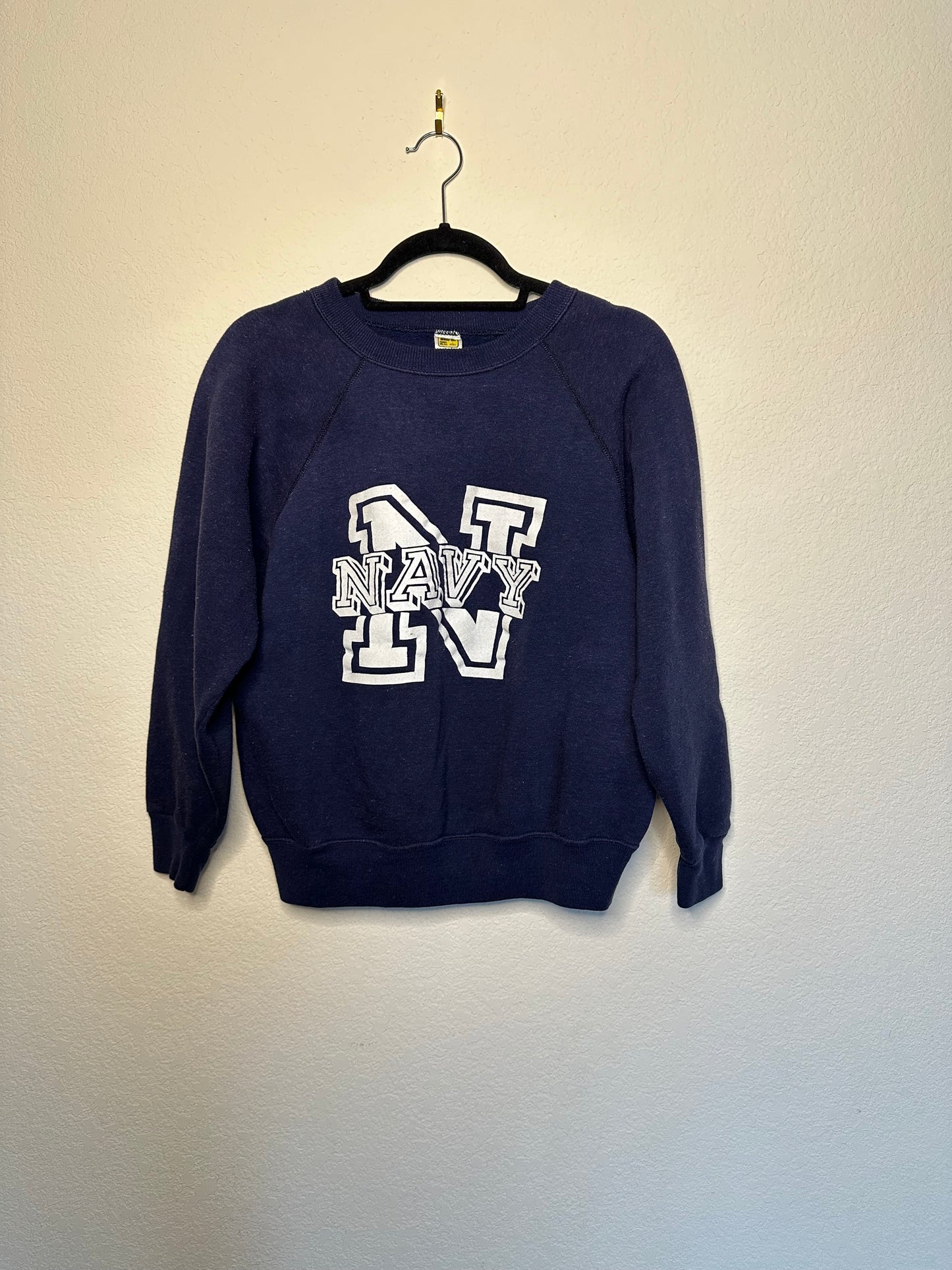 80’s Raglan US Navy Sweatshirt (Women’s S/M)