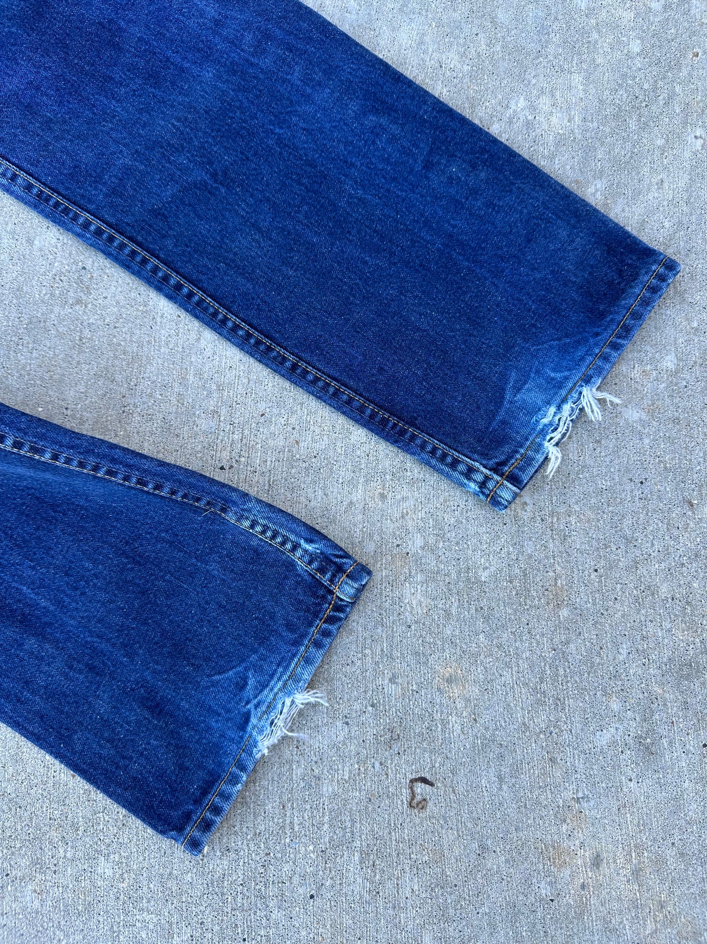 Late 90’s Levi’s 501 Indigo Denim Jeans (Men’s 28x28 / Women’s 26)