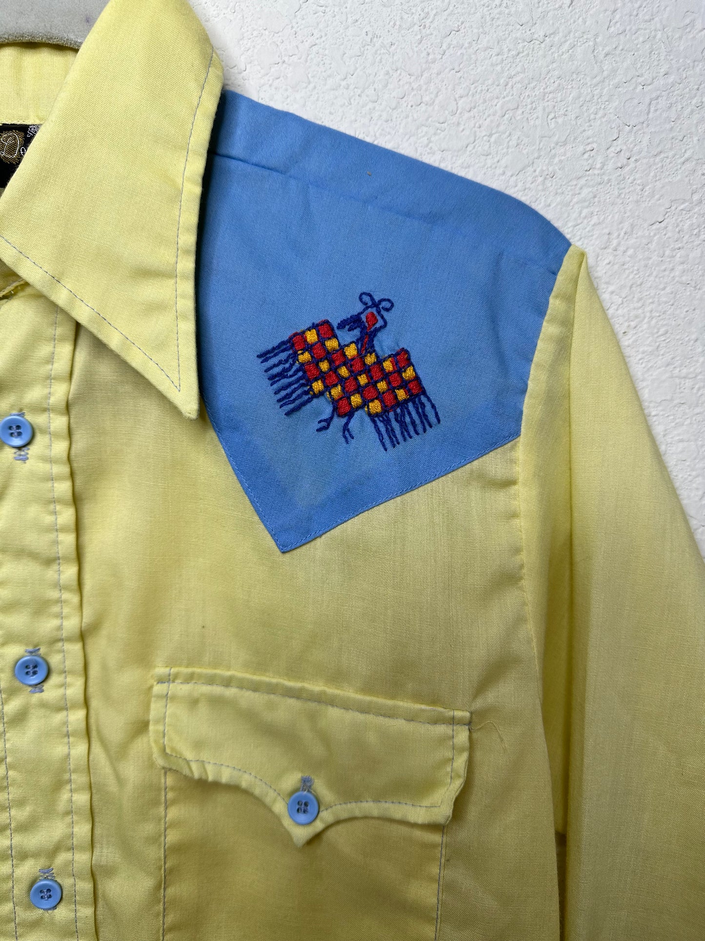 70’s Embroidered Western Pearl Snap Shirt (Women’s S)