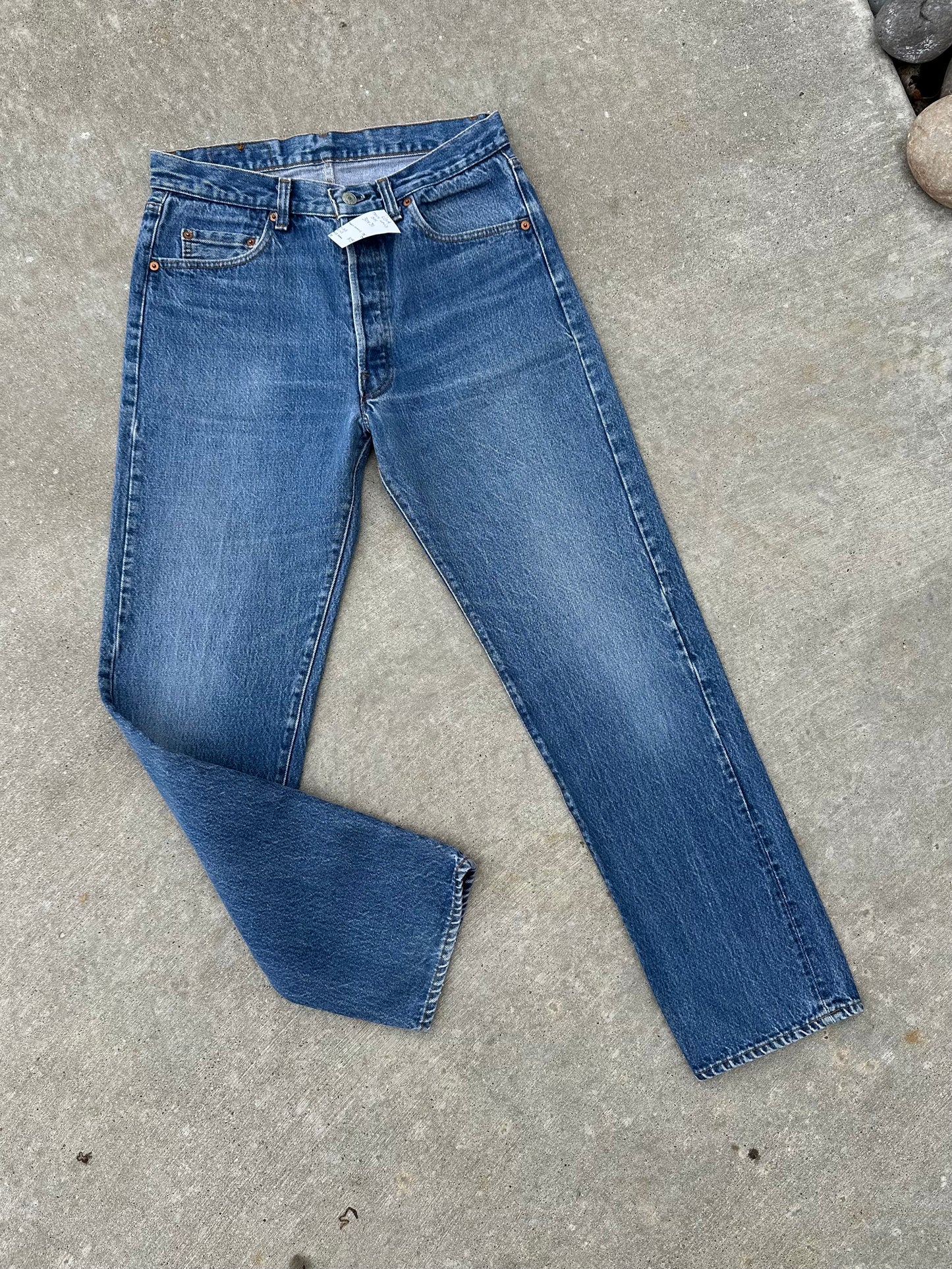 80’s Levi’s 501 Denim Jeans USA (Men’s 30x31 / Women’s 28/29)