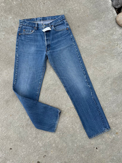 80’s Levi’s 501 Denim Jeans USA (Men’s 30x31 / Women’s 28/29)