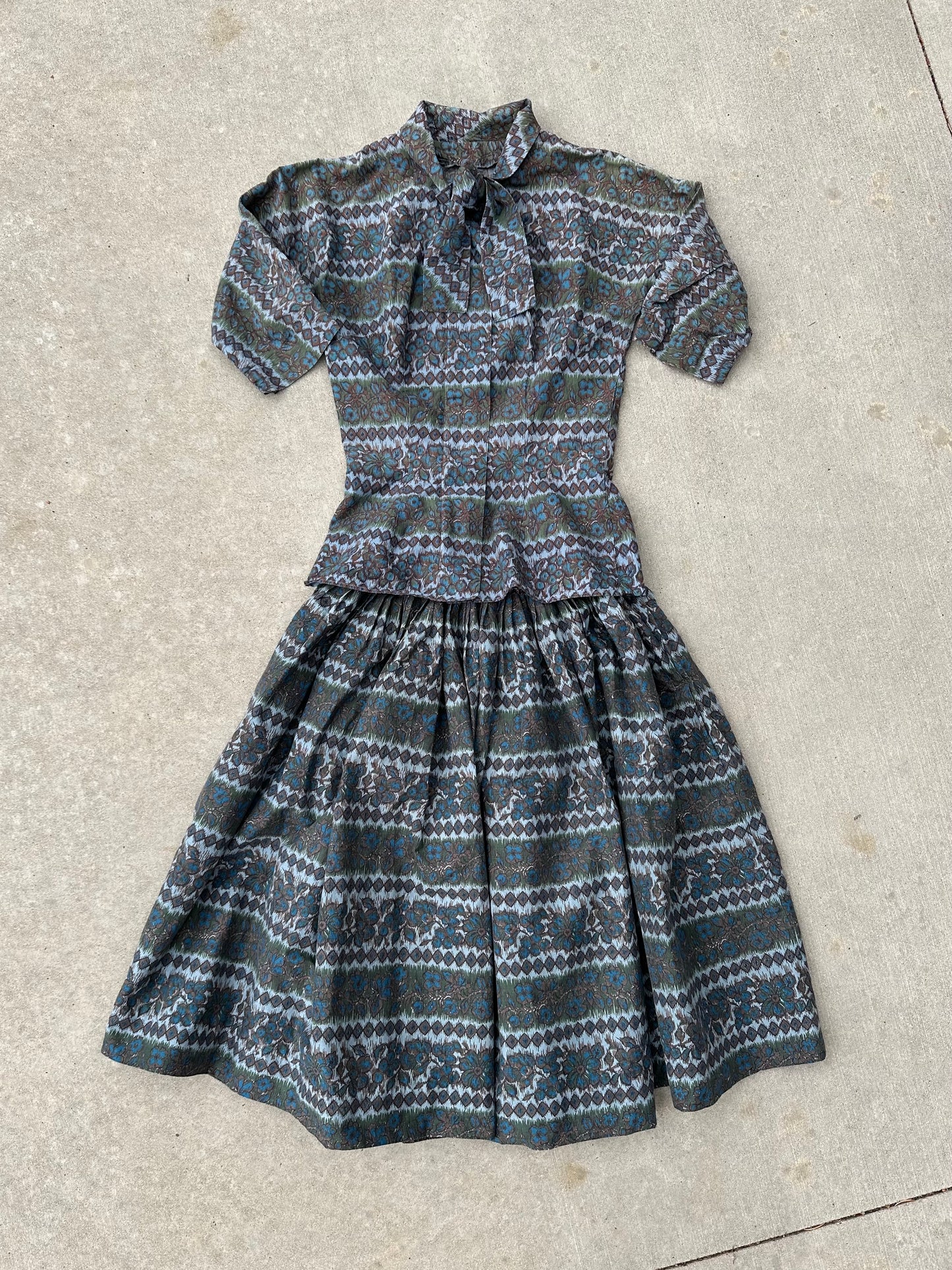 DROPPING SUNDAY: 50’s Handmade Skirt & Top (XS)