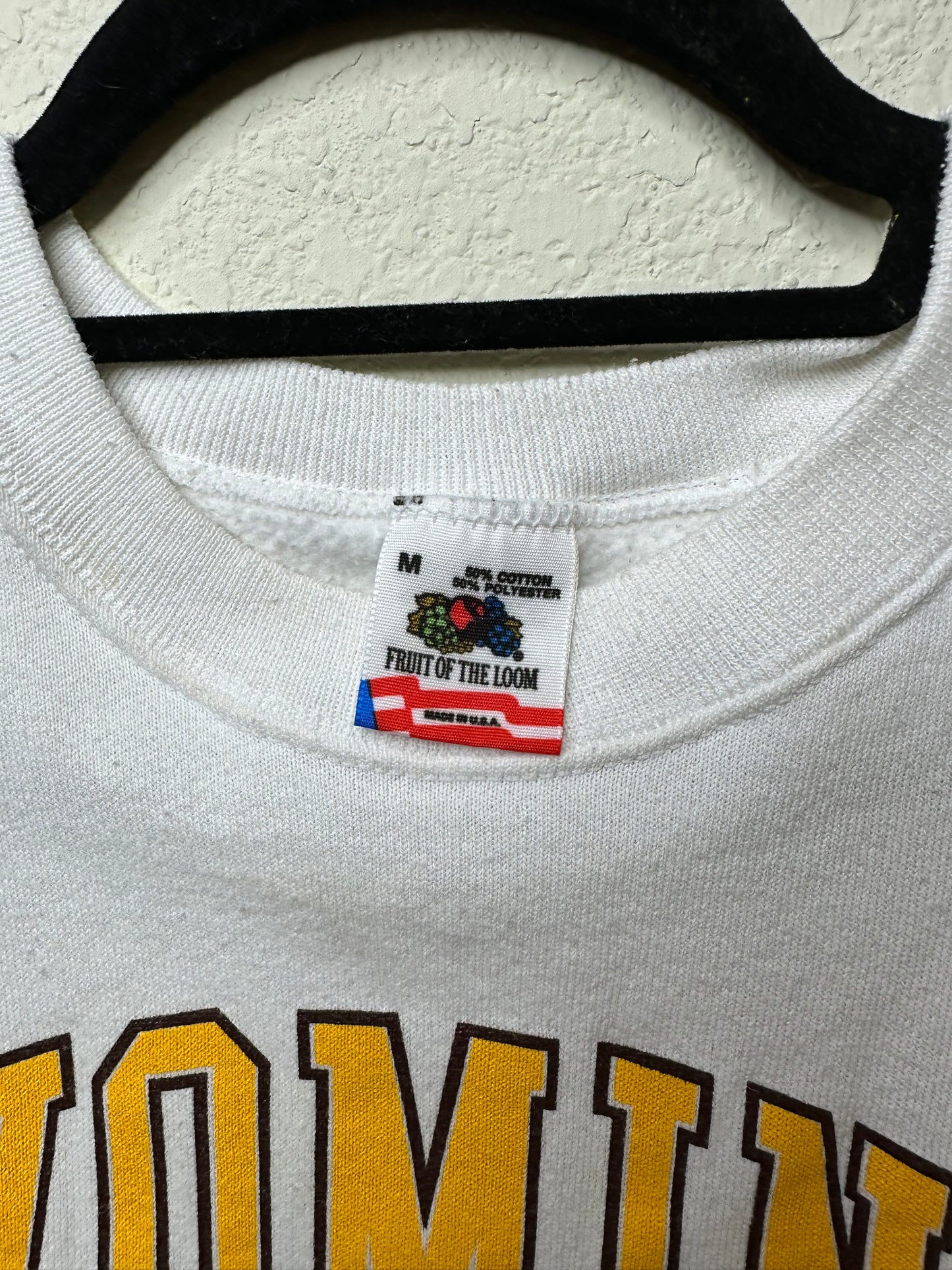 80’s Wyoming Cowboys Pistol Pete Raglan Sweatshirt (Women’s M)