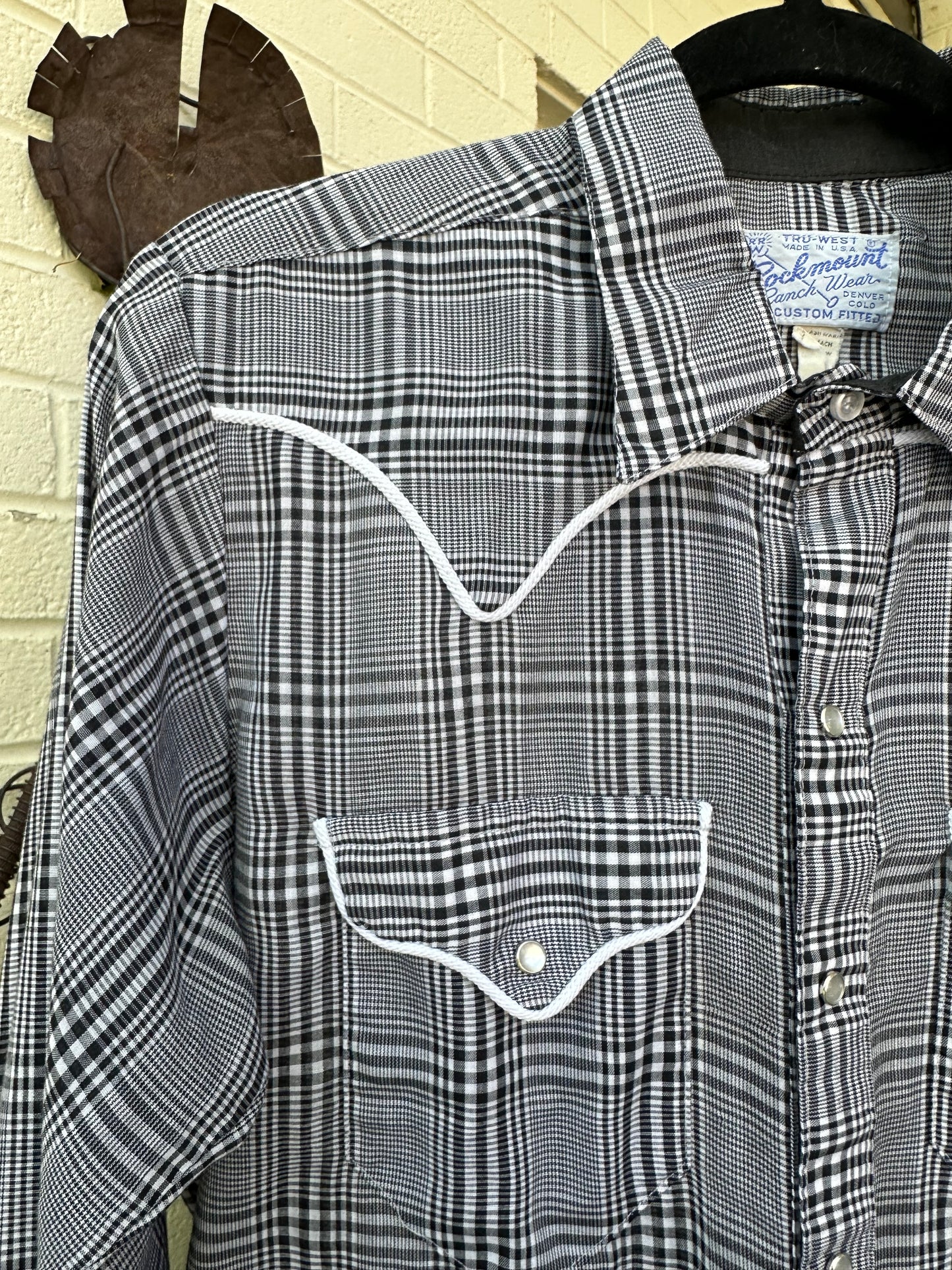 70’s Rockmount Ranchwear “Mountain Shadows” Pearl Snap Shirt (Unisex M/L)