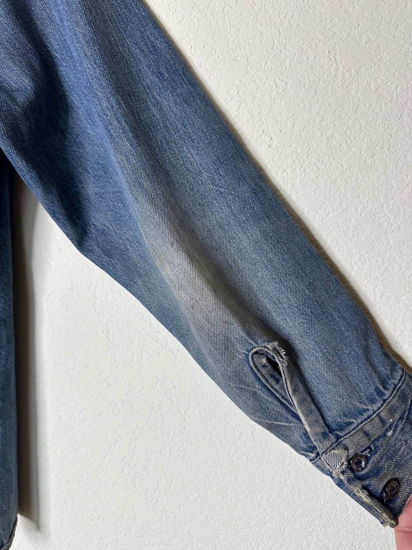 60’s LEVI’S “Big E” White Tab Denim Western Shirt Jacket (Men’s M / Women’s L)