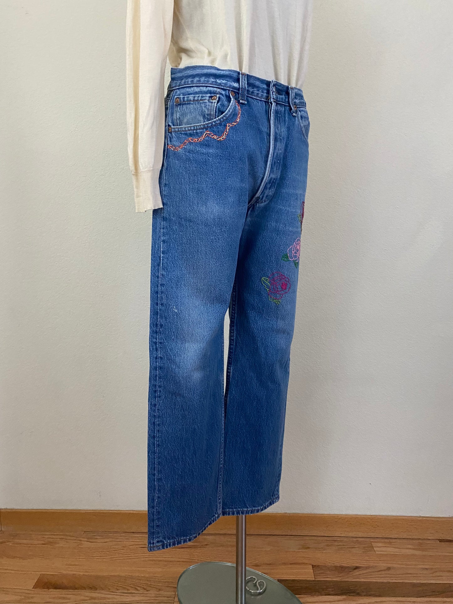 MCA REVIVAL: 80’s Levi’s 501 Hand Embroidered Jeans (32x29 / Modern 10)