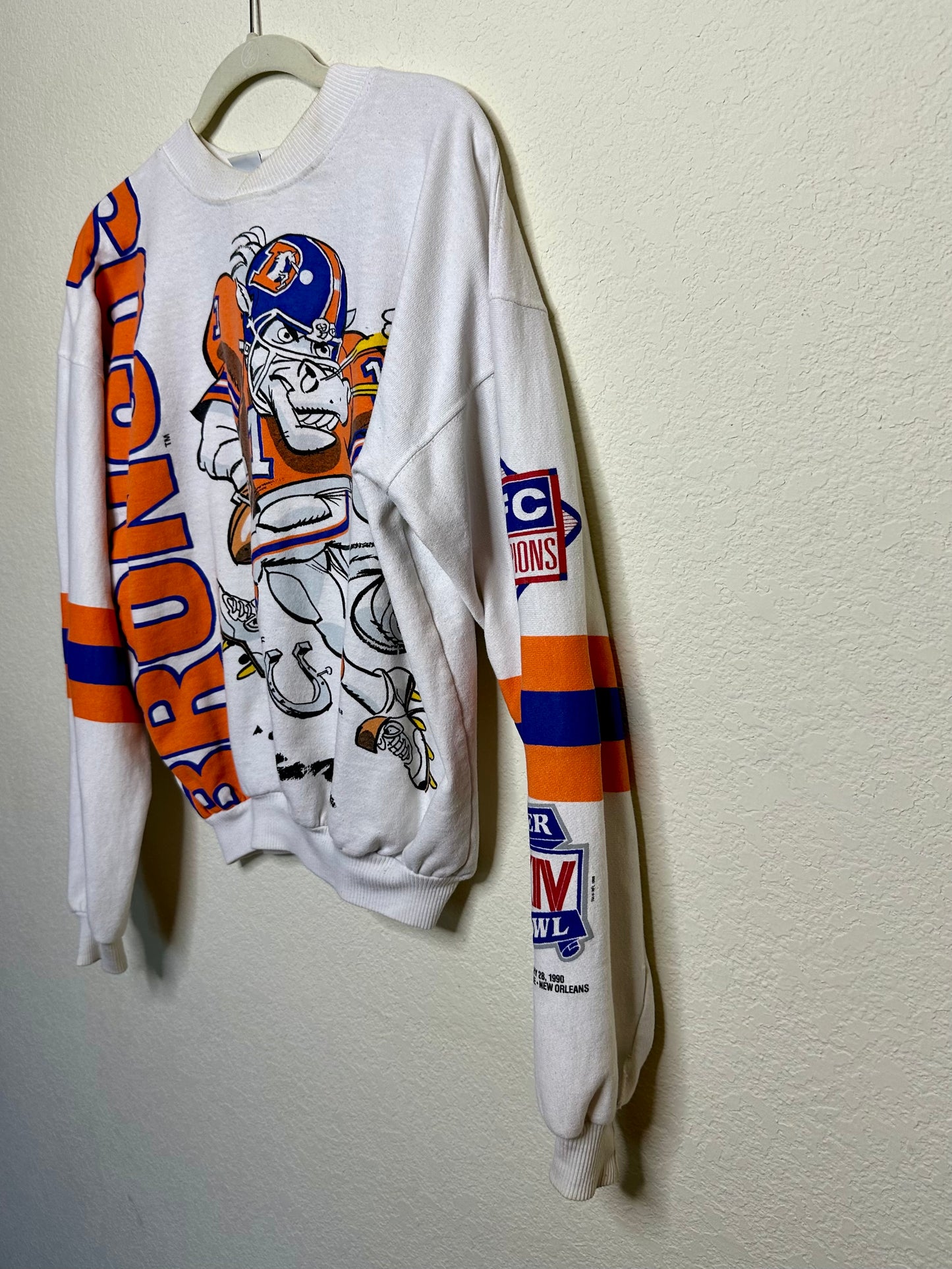 RARE 80’s Jack Davis Denver Broncos Cartoon Art Sweatshirt USA (Unisex S)