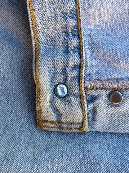 90’s Levi’s 501 Light Wash Denim USA Jeans (Men’s 36x32/Women’s 34)