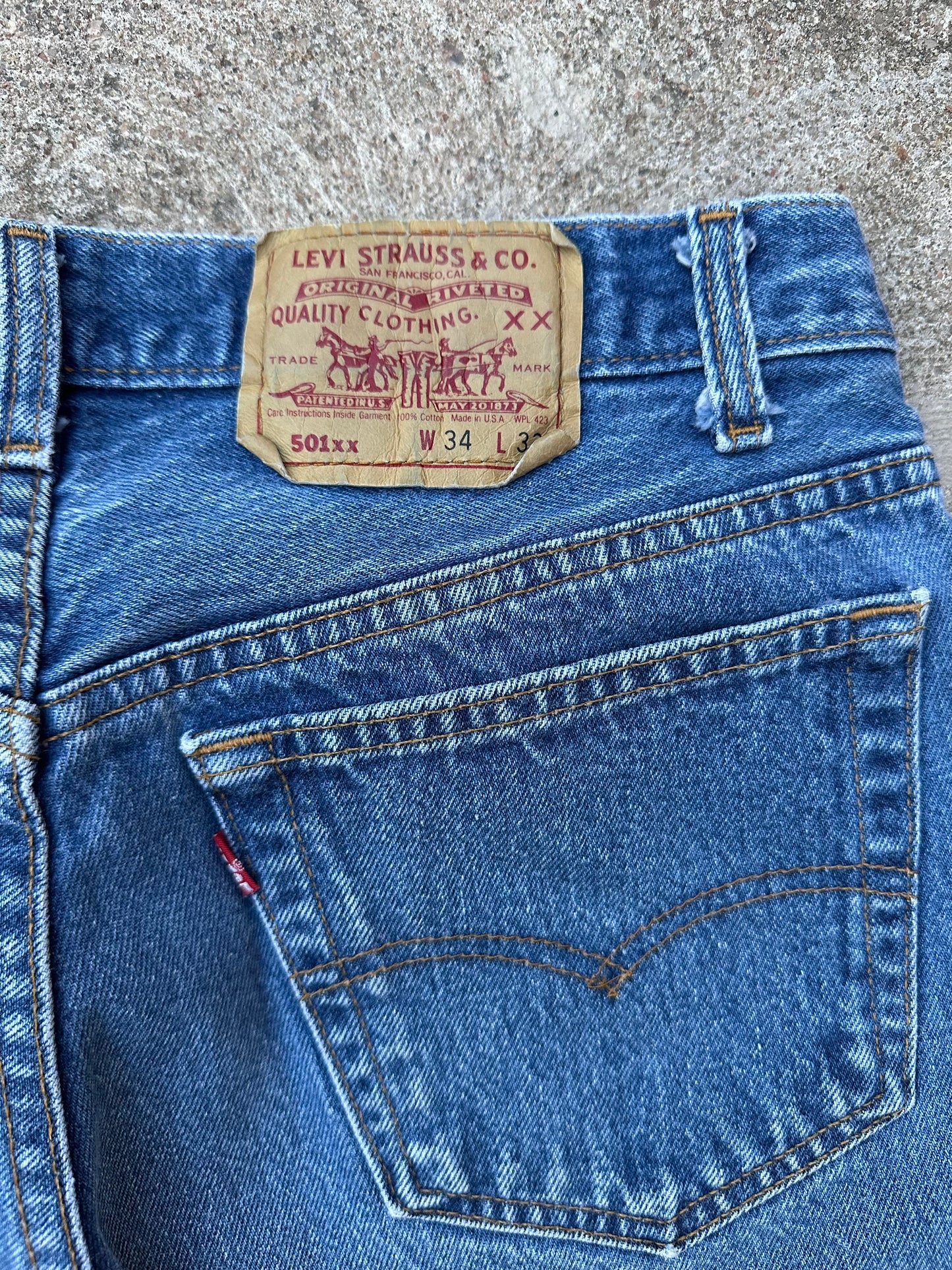 80’s Levi’s 501xx STF Raw Denim Jeans USA (Men’s 31x30 / Women’s 29)