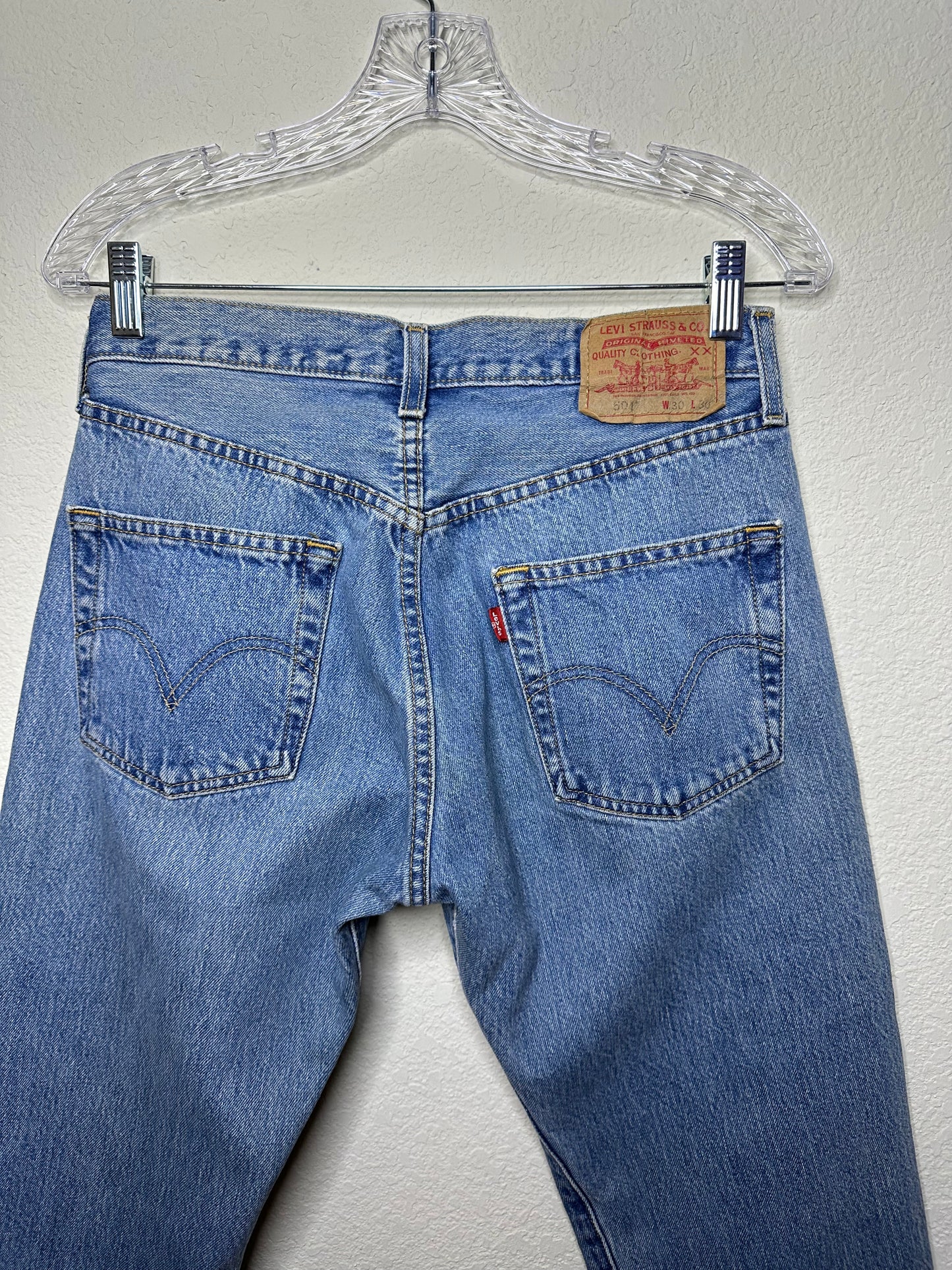 ‘00’s Levi’s 501 Mid-High Rise Jeans (Modern 2)