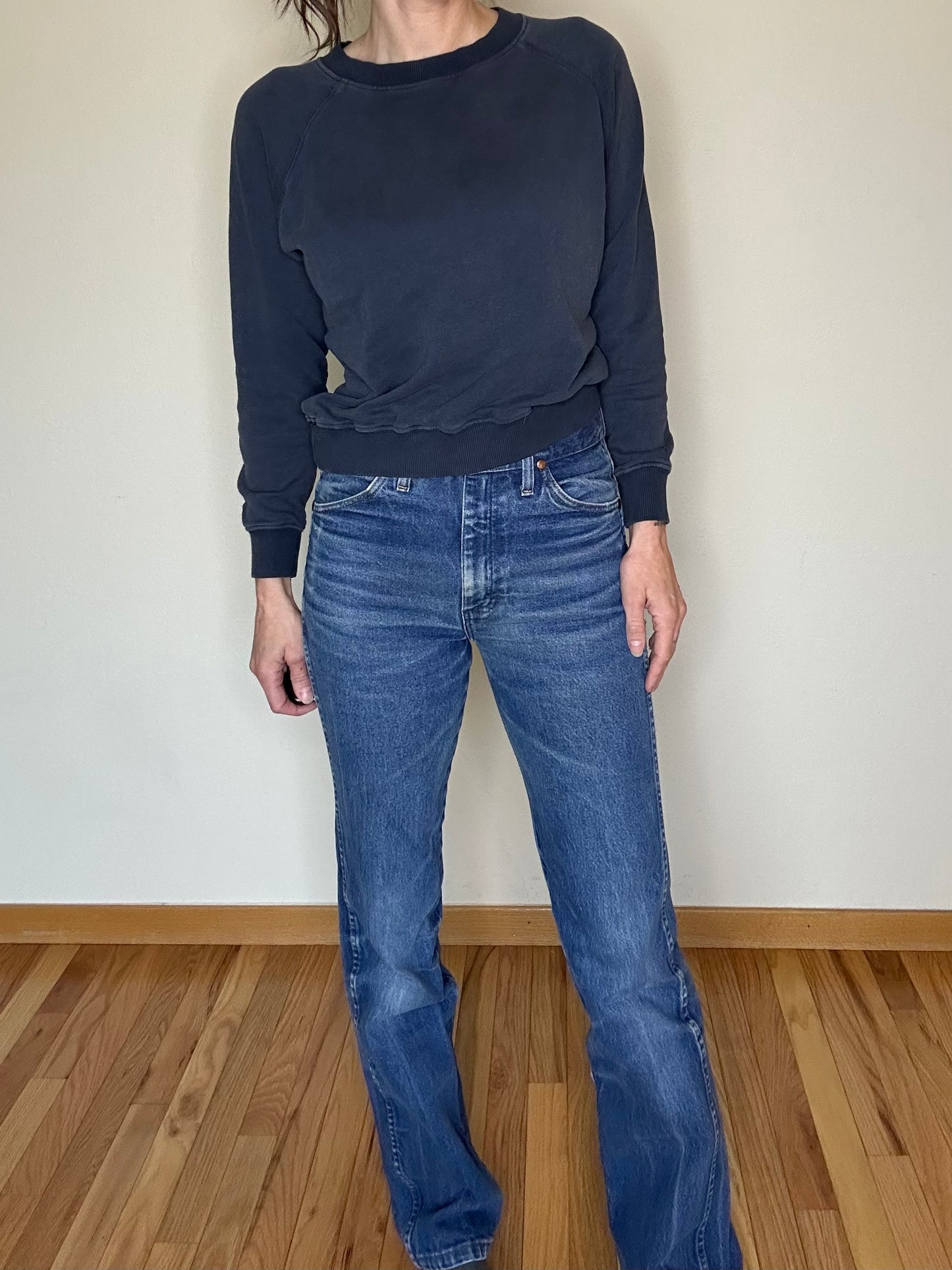 90’s Wrangler Slim Fit Cowboy Cut USA Jeans w/ Great Distressing (29x29 / Modern 4/6)