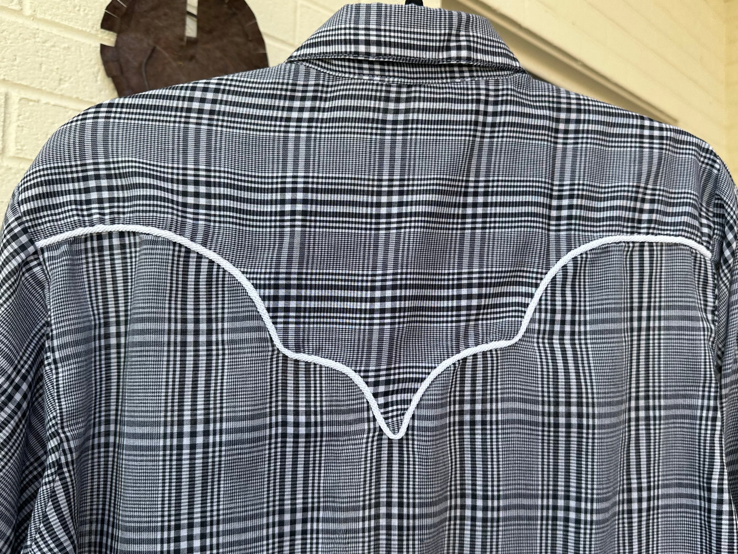 70’s Rockmount Ranchwear “Mountain Shadows” Pearl Snap Shirt (Unisex M/L)