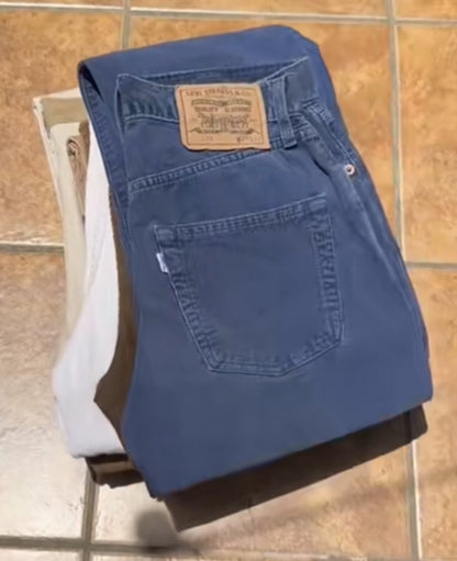 90’s Levi’s 551 Button-Fly Corduroy Pants (27x32.5)