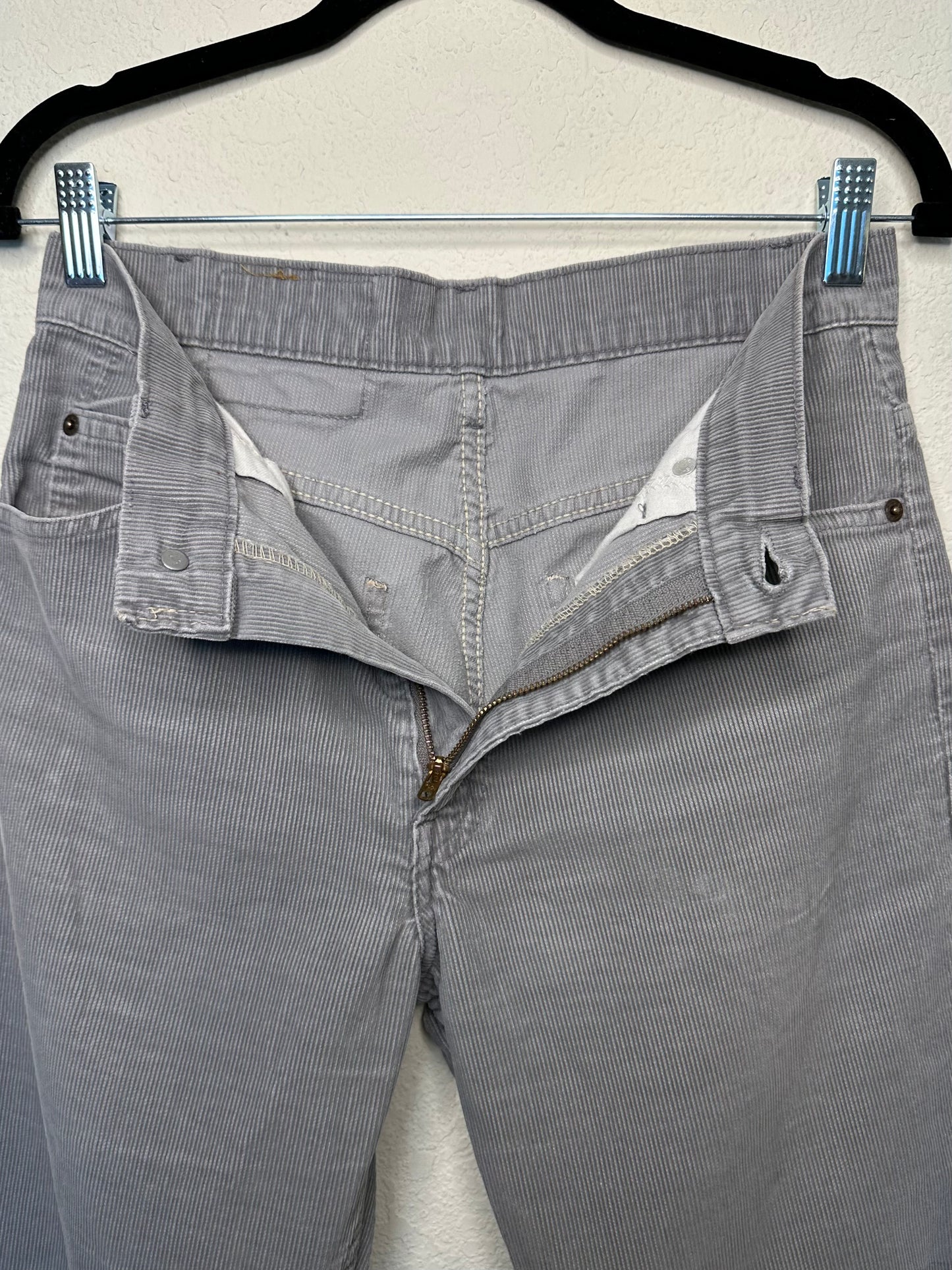 70’s Levi’s 517 Boot Cut Corduroy Pants (Men’s 29x31 / Women’s 27)