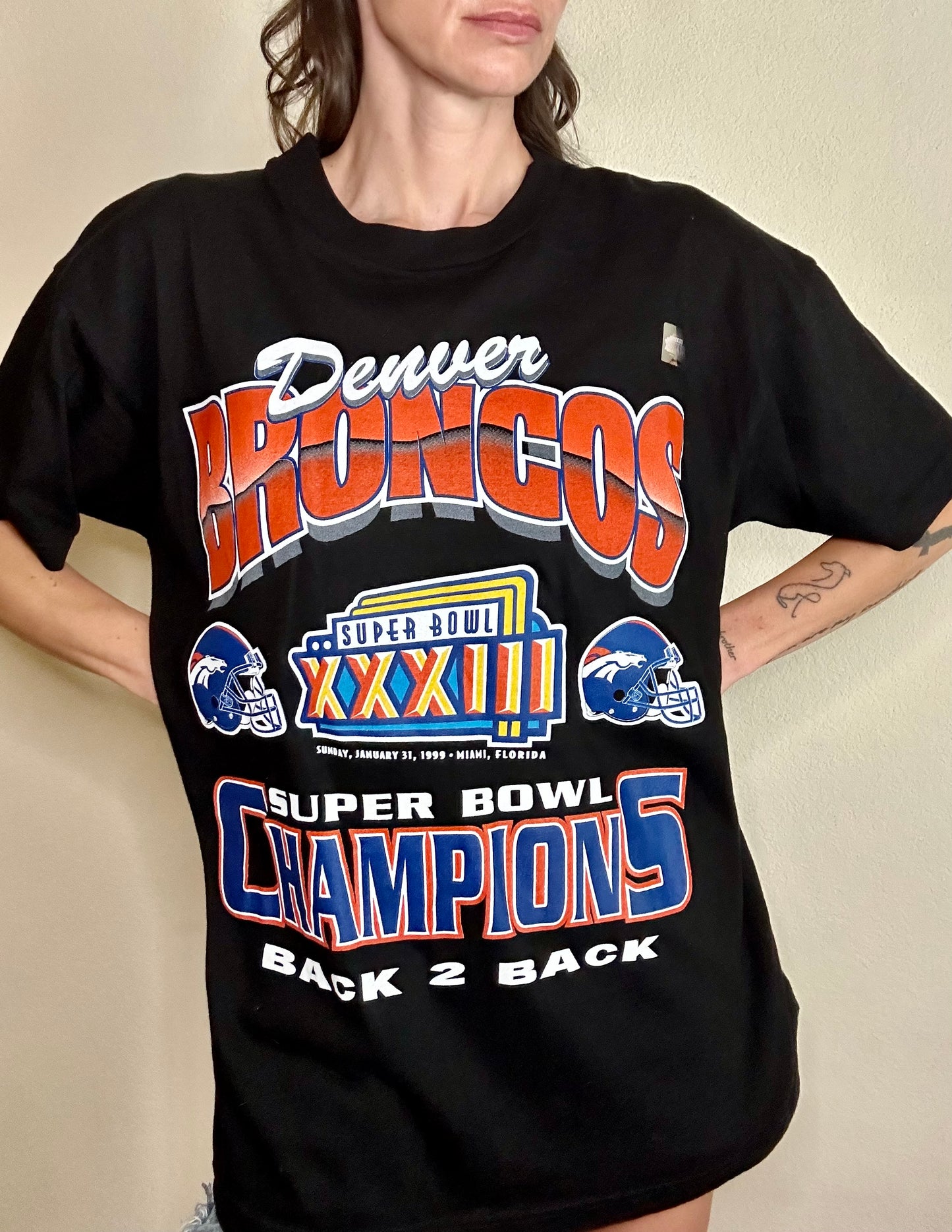 '99 Deadstock Denver Broncos Back 2 Back Champions Tee (Unisex L)