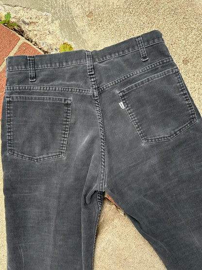 80’s Levi’s 519 “Californian” Corduroy White Tab Pants (Men’s 32/ Women’s 30)