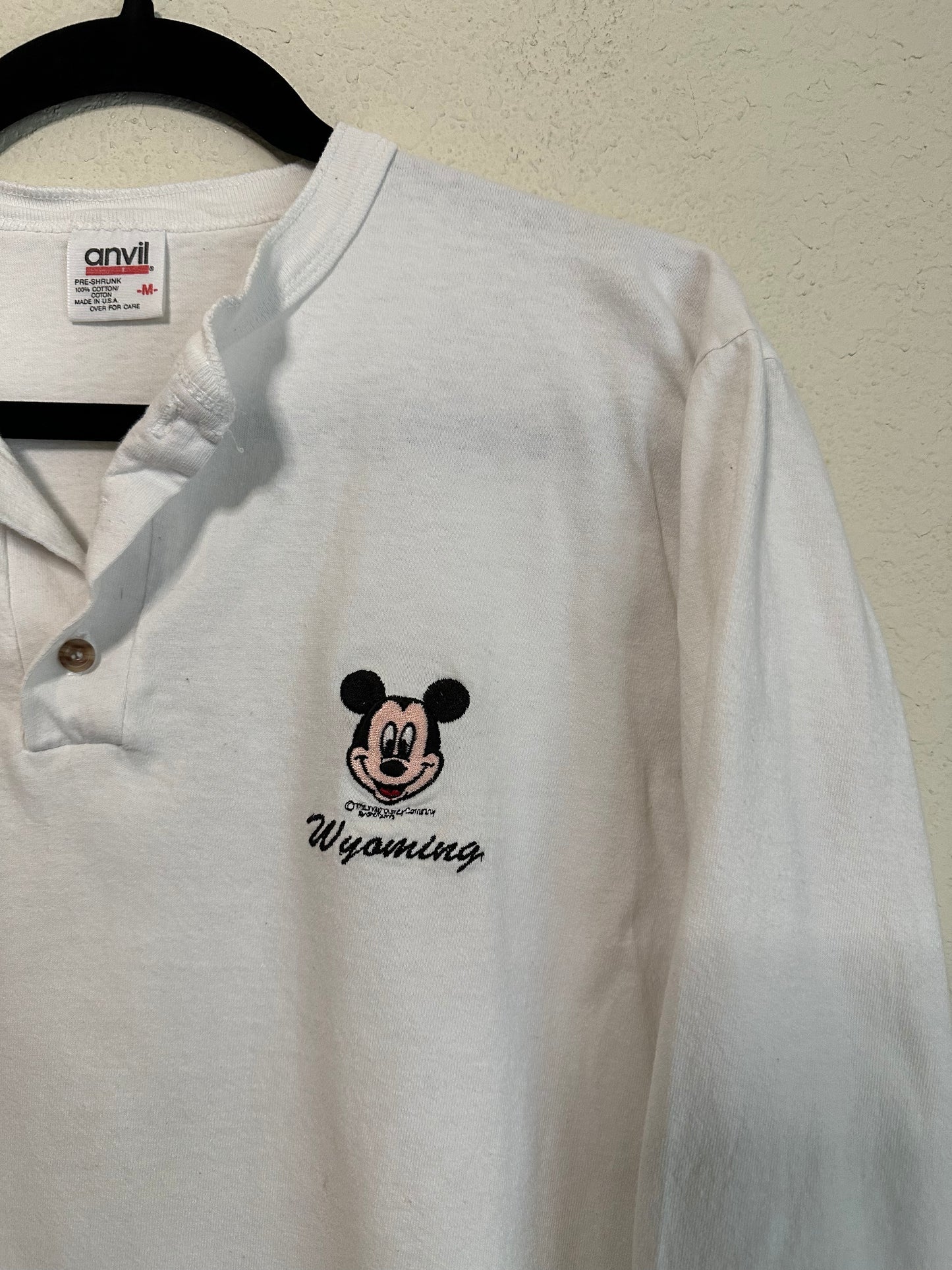 80’s Wyoming Mickey Mouse Single Stitch Henley Shirt (Unisex M)