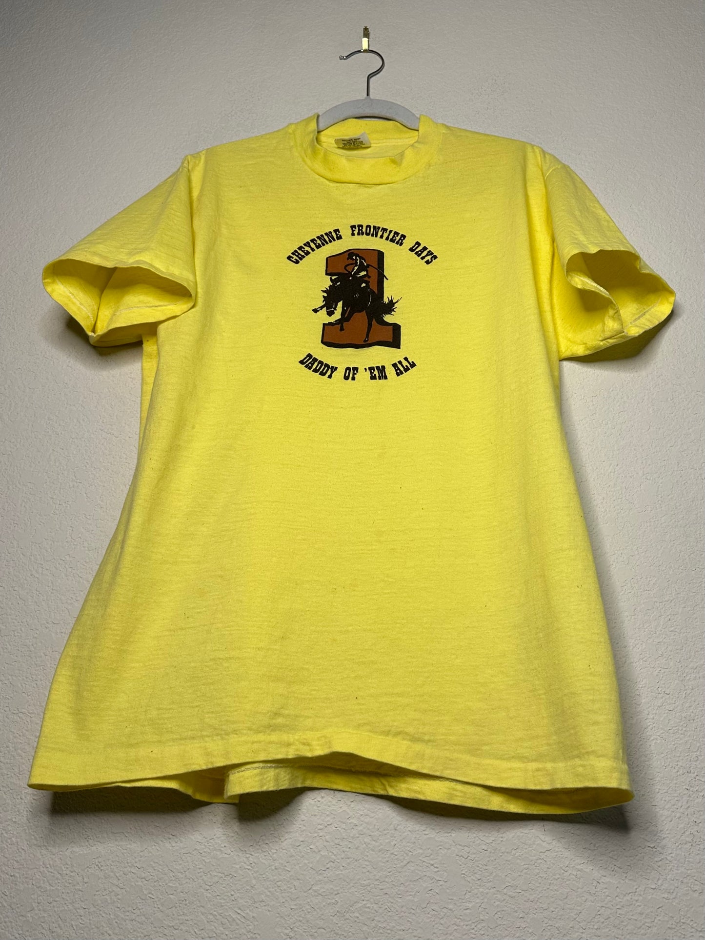 RARE 1970’s Vintage Cheyenne Frontier Days Daddy of ‘Em All Single Stitch Tee (Unisex L)