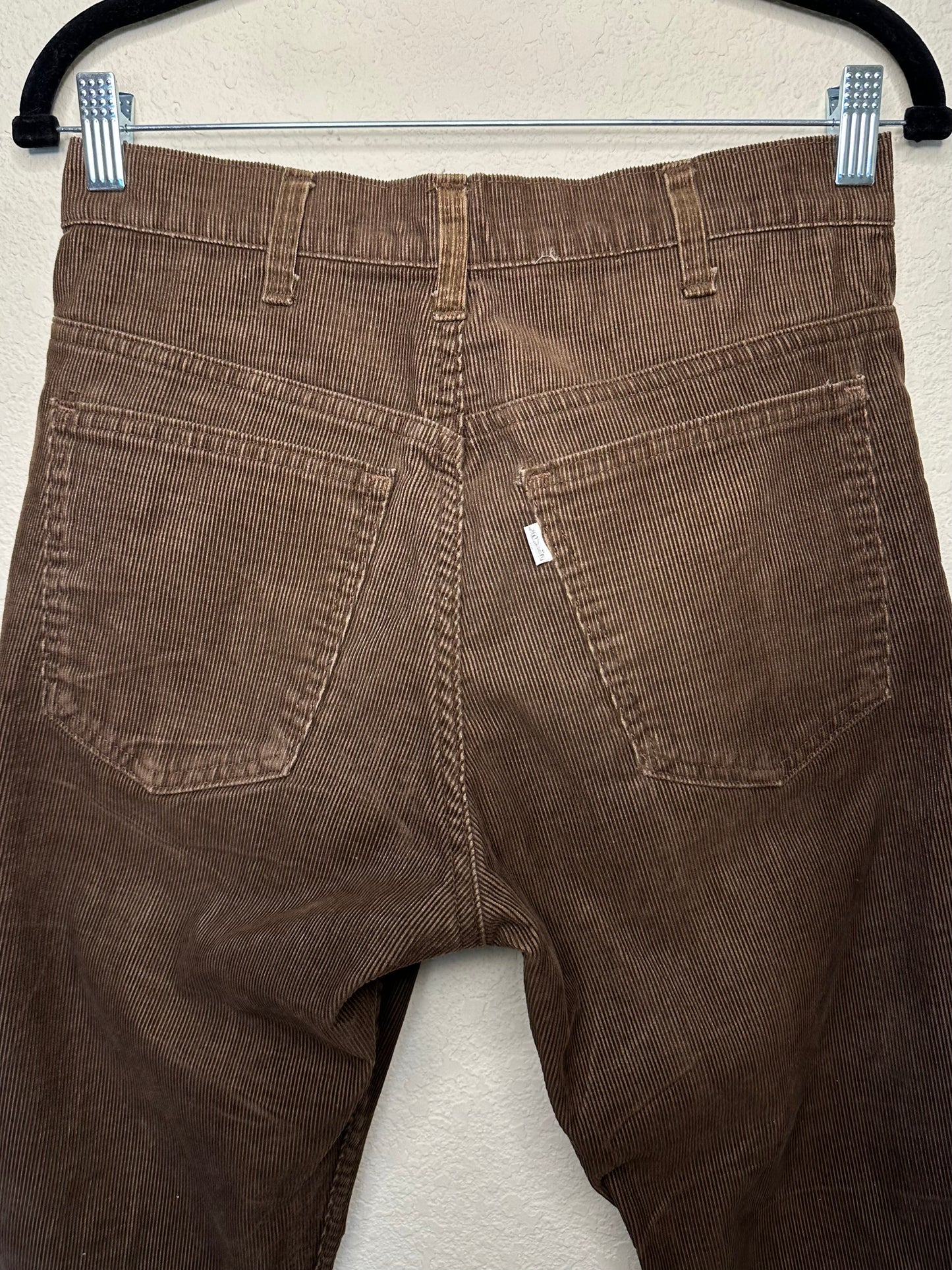 70’s Levi’s 646 Corduroy Bell Bottom Pants Button #2 (Men’s 29/ Women’s 27)