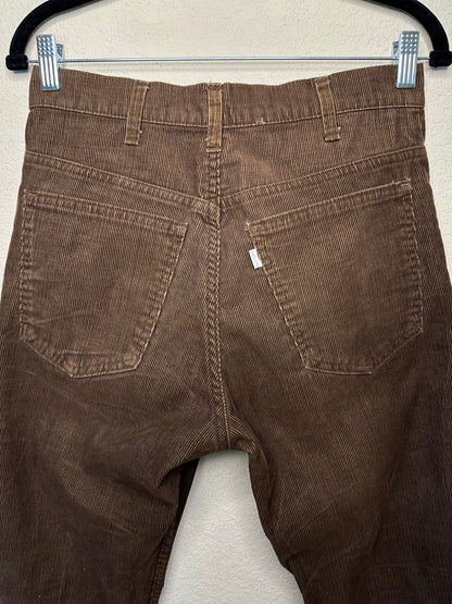 70’s Levi’s 646 Corduroy Bell Bottom Pants Button #2 (Men’s 29/ Women’s 27)