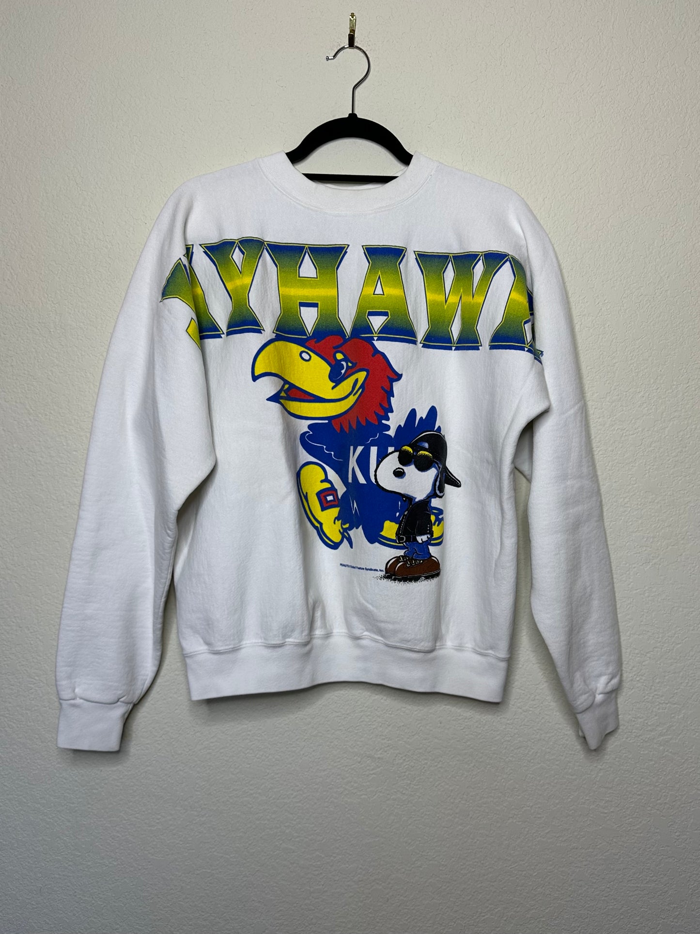 Rare 90’s University of Kansas Snoopy Jayhawks Raglan Sweatshirt (Unisex L)