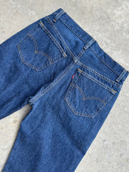 90’s Levi’s 501 Soft Indigo Denim Jeans USA (Men’s 30x30 / Women’s 29)